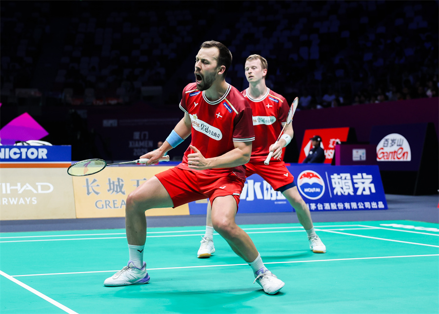 对于一名足 对于一名足