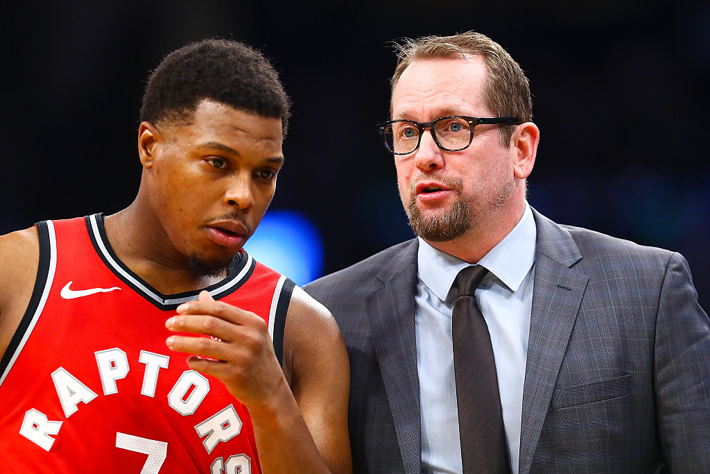 季中表现出 季中表现出