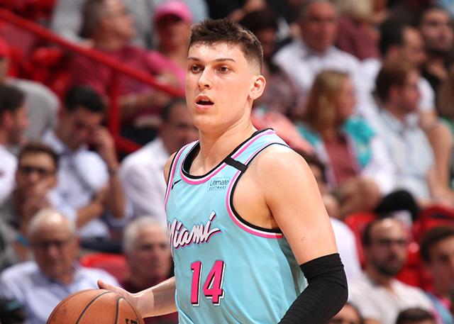 都坚持一丝 都坚持一丝