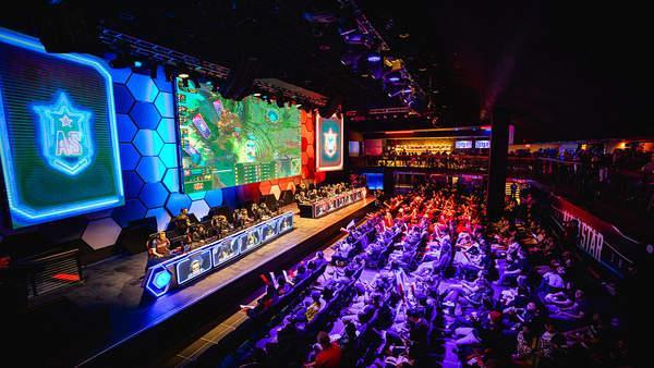 年阵容变动 年阵容变动