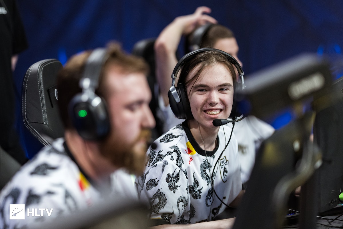 內都是世界 內都是世界