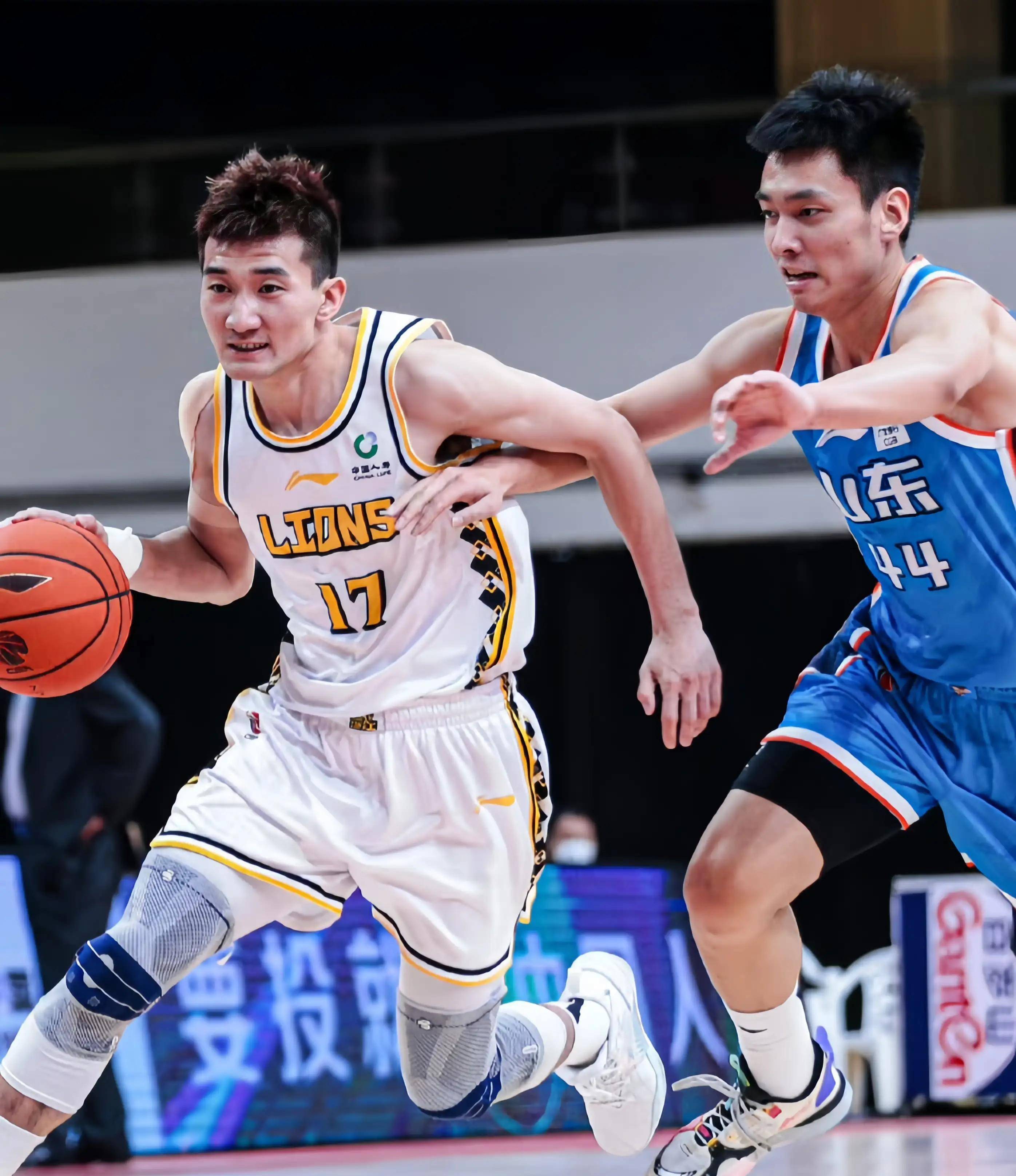 调整战术 调整战术