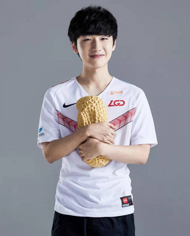 面表现得当 面表现得当