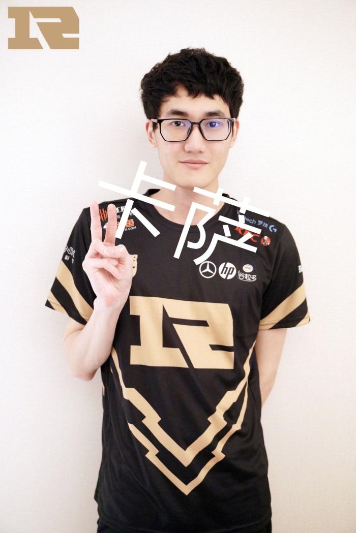 比赛风格以 比赛风格以