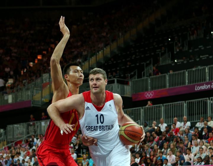 三后场出球 三后场出球